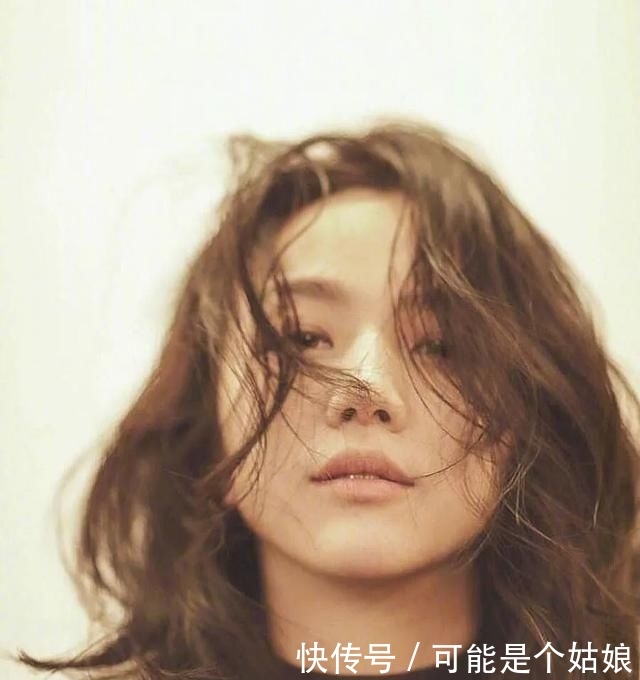 「全网」国风造型太挑人:佟丽娅杨超越惊艳全网,汤唯孟美岐却被骂爆丑