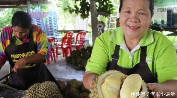 中国小伙泰国买榴莲，导游却再三提醒不要买，看完之后你就懂了