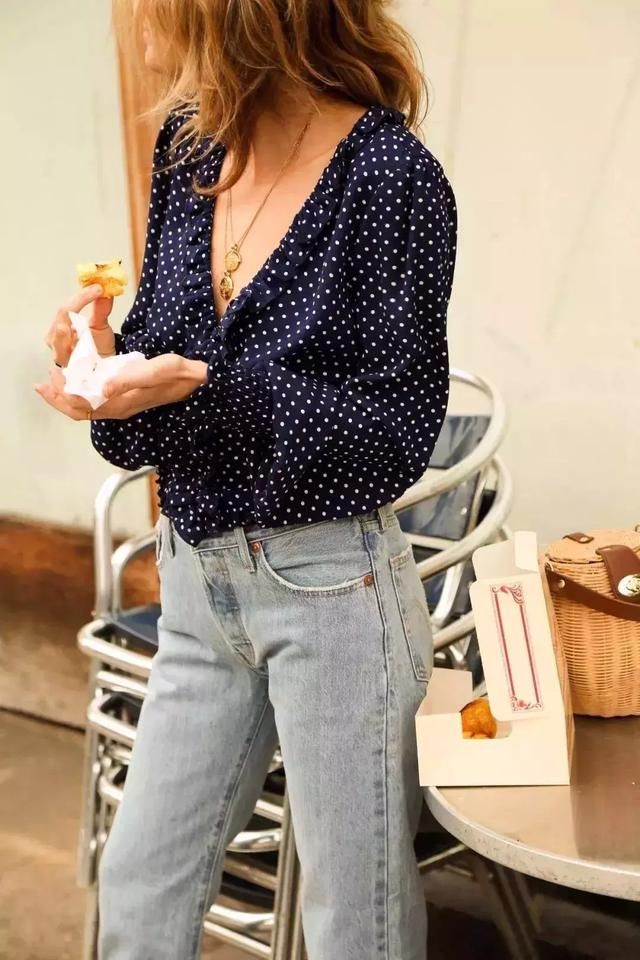 可甜可盐!唐嫣周冬雨刘诗诗的这件衣服，我穿一个夏天都不腻啊!