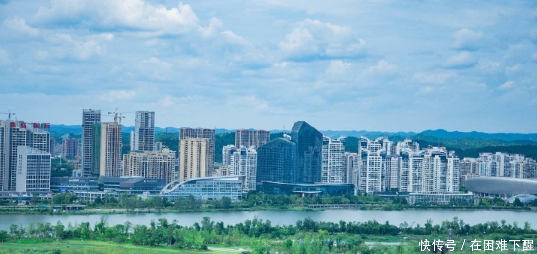 成都至南充至达州高铁，已经如箭在弦上了，沿途走向至今仍然成谜