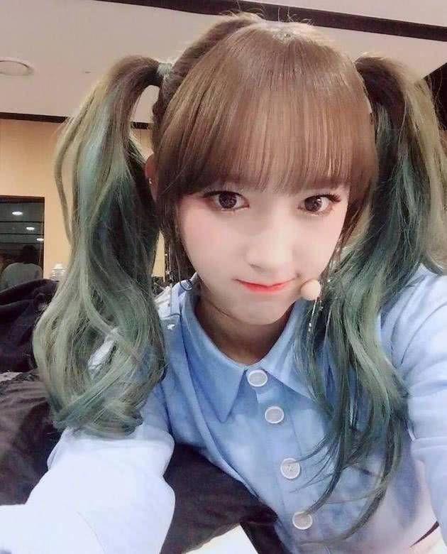 迪丽热巴双马尾惊艳，周洁琼甜美“炸裂”，吴宣仪输给杨超越?