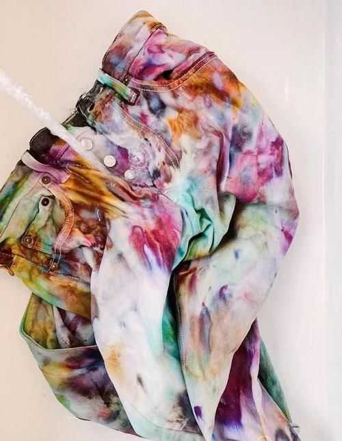  「冰块」纯色衣服太单调，用冰块染下色吧！DIY手工染布，冰染简单有趣