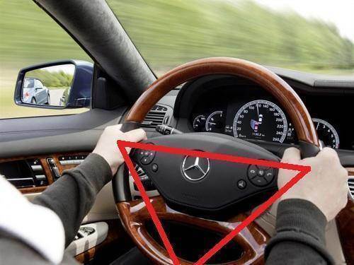 为什么跑高速时120码有的车很稳，有的车却很飘？