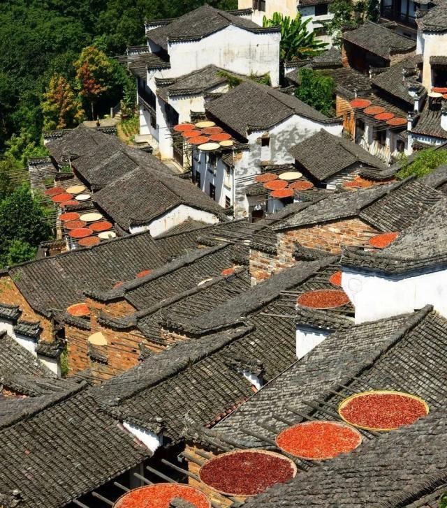 放弃热门景点吧，这些被人遗忘的古村镇，才是十一最该去的地方