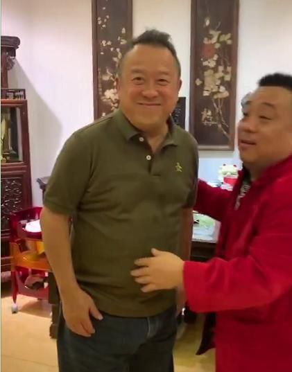  「巴掌」相声界最牛的人！郭德纲被他扇巴掌反赔笑脸，住3千平豪宅富得流油