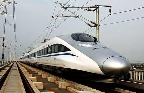  「车站」我国在打造的一条高铁大动脉，全线设10个车站，串联2大