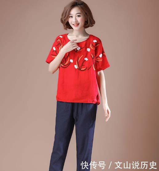  舒适■简约舒适的百搭T恤，洋气减龄又美嫩，轻松穿出优雅女神范儿