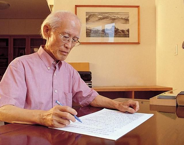 韩国瑜欲设“余光中日” 遗孀范我存:名正才能言顺