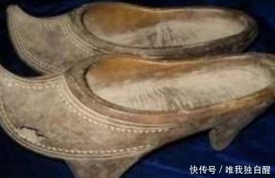  「聪明」古人穿的鞋子，为何前头总是翘起来老祖宗真是太聪明了！