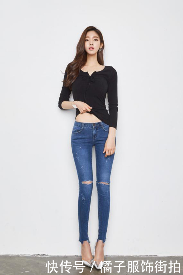 小妹妹穿上紧身牛仔裤，网友“再也挪不动眼睛了”！