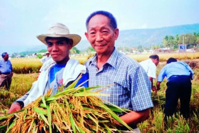 真正的中国隐形首富：这个90岁的老头，身价竟然超过了李嘉诚？
