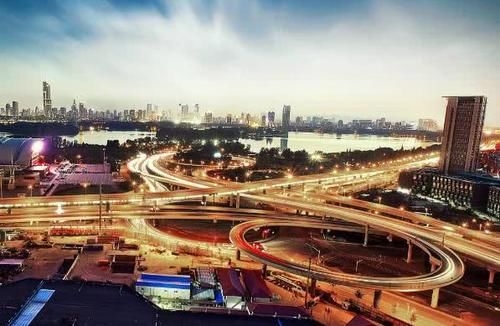  #我国#我国江苏第一区间城市“逐鹿”，苏州、南京谁会成为最终