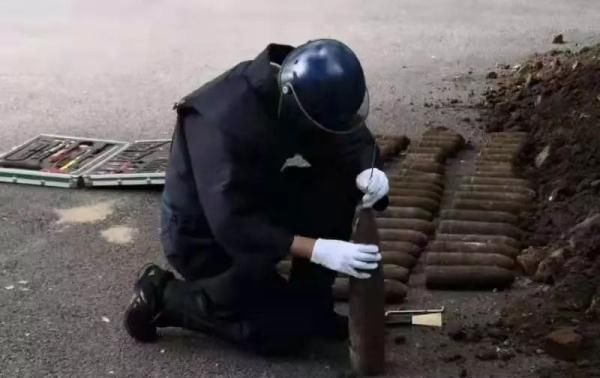 惊心！香坊劳动公园挖出一大堆炮弹，足有56枚！放心，已送去销毁