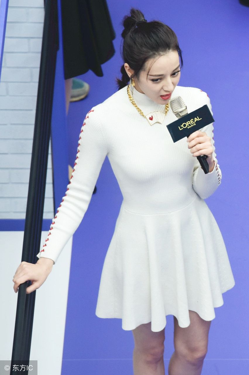 迪丽热巴:平时真看不出小姐姐迪丽热巴那么辣的身材!