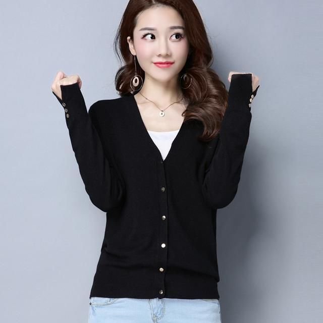 小姐姐：过时的毛衣快扔了吧！今秋流行的这几款，不薄不厚刚刚好