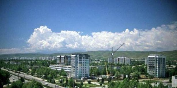 亚洲最穷的首都，物价超低景色却超美，房价才3000起