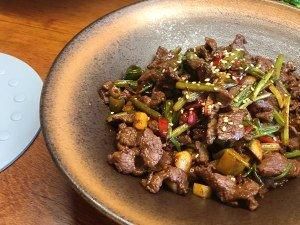  【小炒】吃不够的牛肉菜谱，湘味小炒黄牛肉，美味下饭，让人赞不绝口