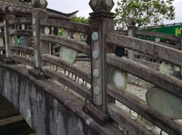 云南最“昂贵”的景点,镶满玉石翡翠,价值连城却无人偷窃