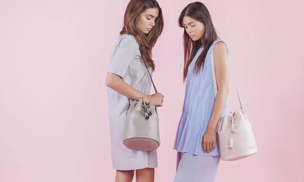 没有北极狐、没有 Herschel …爆灯推荐这款小众包包