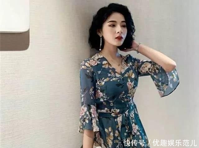  「女人」建议四十岁女人，早秋就穿这几款裙装，趁年轻赶紧美起来