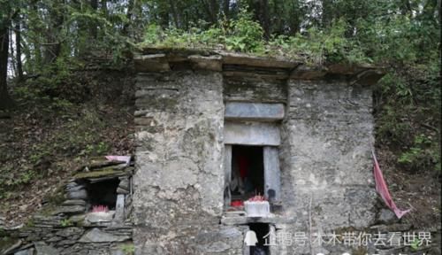 陕西安康的道教圣山，群峰叠障，因鬼谷子而出名，万壑竟秀似仙境