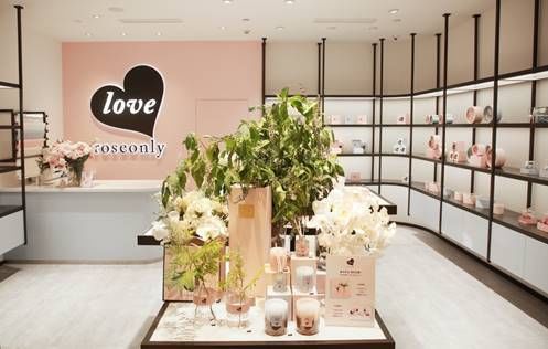 开启浪漫时光 love roseonly全球首家专卖店盛大开业