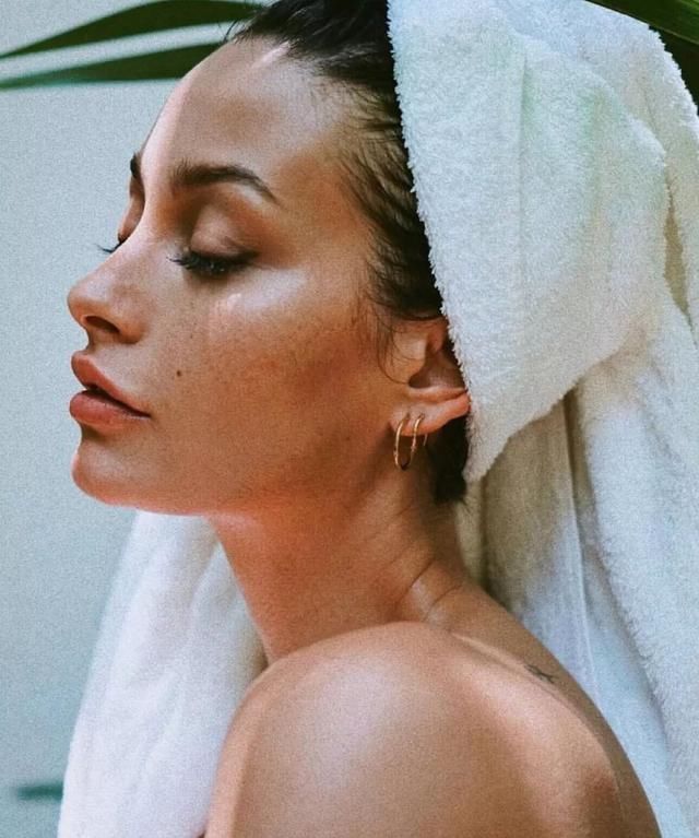 精华和面霜都不会选?难怪你退出护肤舞台了!