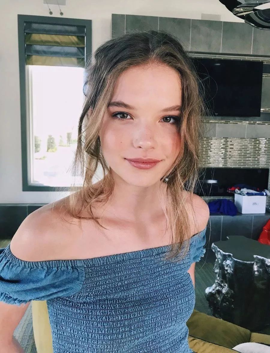 夏季，穿上这3件上衣，让你美得超性感!