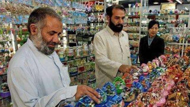 巴基斯坦游客：中国人对我很好，但总是算错账，知道原因后很感动