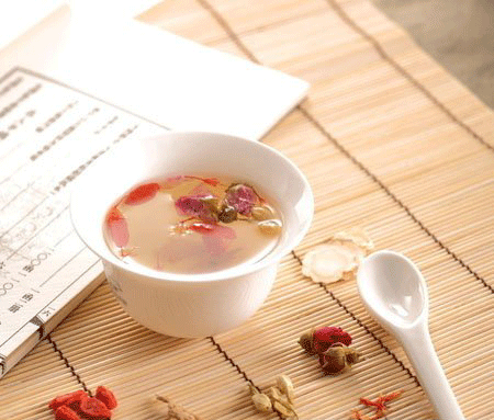 一周瘦8斤:减肥甩肉看这里，穿衣从M码变S码!