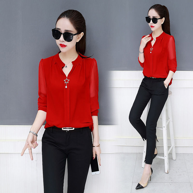 我滴妈，今年小衫终于上新款，40多岁妈妈配打底裤穿，真显嫩