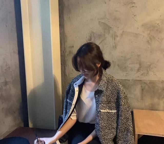 「屹立」时尚穿搭:时尚舞台屹立不倒的C姐小香风,你get了吗?