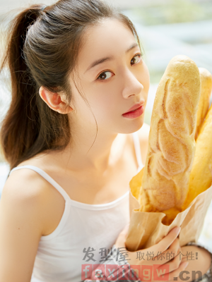 简单好看的扎头发攻略 轻松打造简单快乐每一天