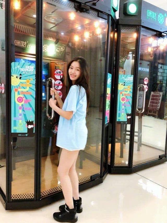 林允爆出美照，美腿引人瞩目，网友:这14斤全瘦在了腿上?