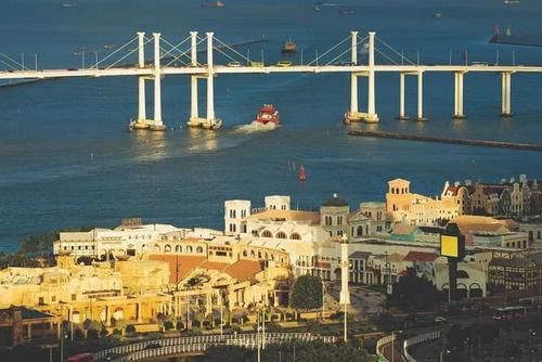 澳门：五彩斑斓之城