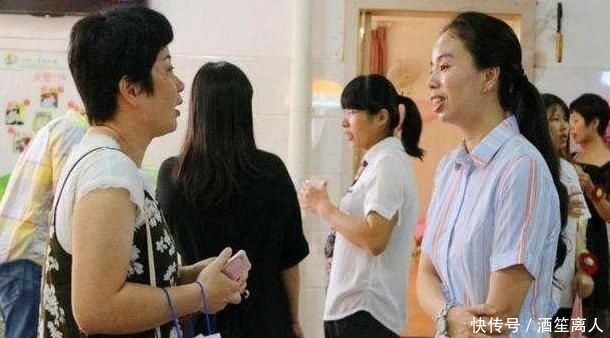  解幼儿园：粗心妈妈错发消息到家长群，撤回不了无法挽回，老师：建议退学