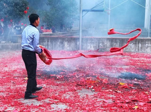 专家提议，农村过年禁止放烟花爆竹，那春节还有年味吗？