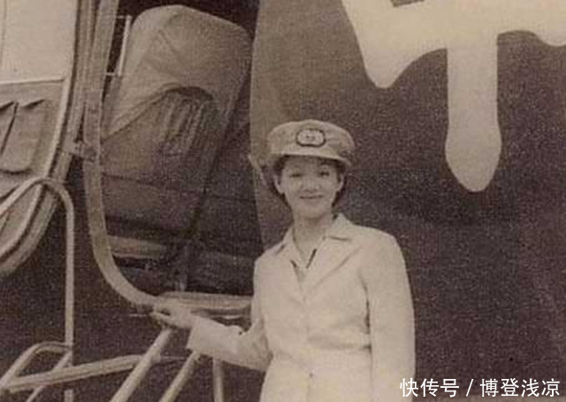 1982年民航空姐老照片曝光 那时候喝茅台不要钱！