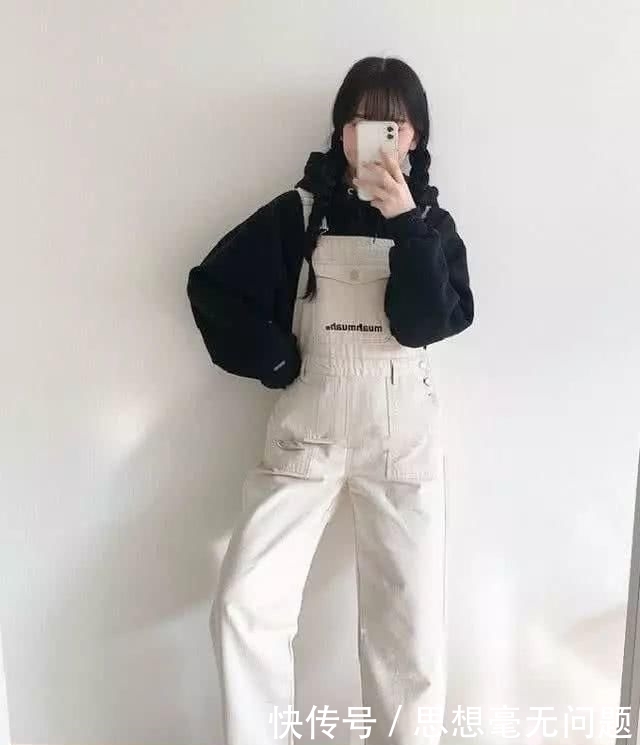 [紧身裤]建议小个子女生：别总穿棉服＋紧身裤，2020流行这样穿很显高