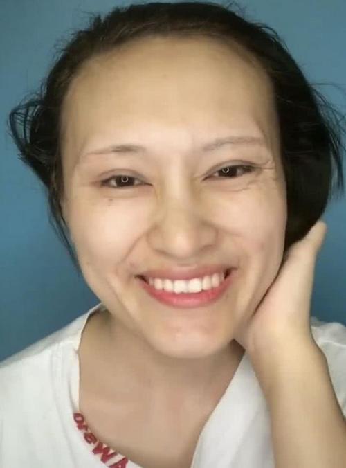 美女约会完回家卸妆，摘下帽子的那一刻，网友：男朋友要哭了！