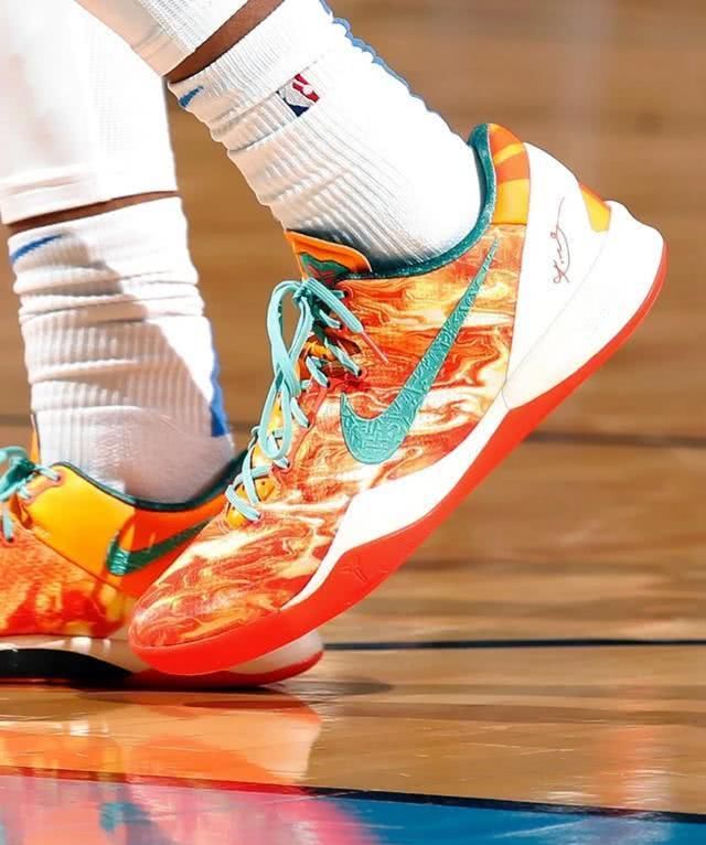  战靴@NBA球员上脚：亚历山大的球鞋，很多科比战靴和倒勾！