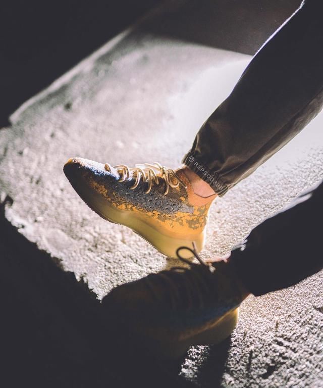  [发售]全新满天星 Yeezy 380 上脚照来了！颜值一言难尽...
