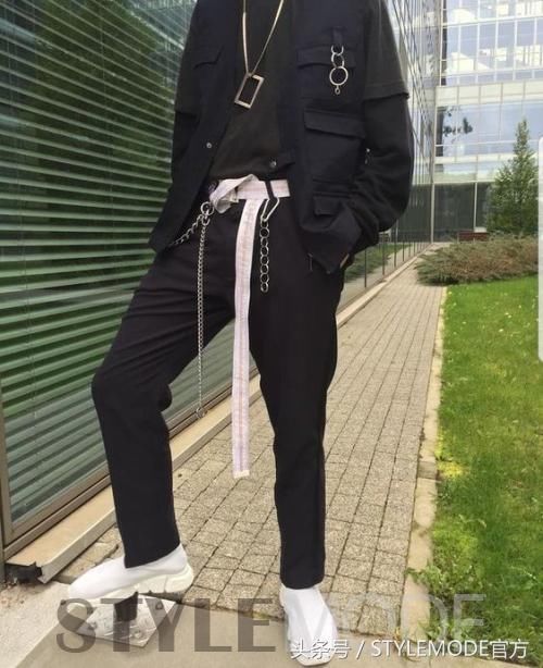 三款配件才是夏日型男高品味！