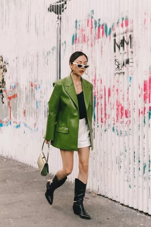  「展现」一套衣服该有几种颜色？不同颜色的碰撞，究竟是灾难还是惊艳？