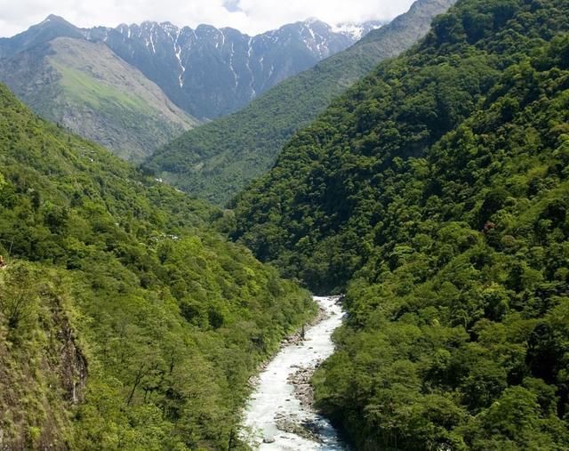 此国曾属中国，如今对中国防范极严，被视为中国人的禁区