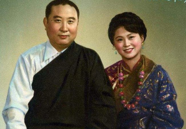 #班禅#她20岁嫁40岁西藏活佛，被誉为：东方之花，生下女儿却成