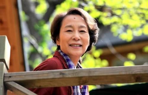  『奚美娟』65岁奚美娟和前夫同台飙戏！男方早另娶妻，她独自带娃生活26年