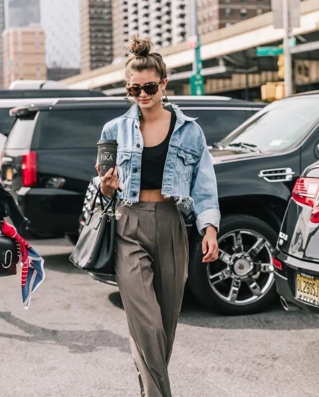  『拖地裤』收起你的打底裤！今年春夏流行这4种“裤子”，单穿内搭都好看