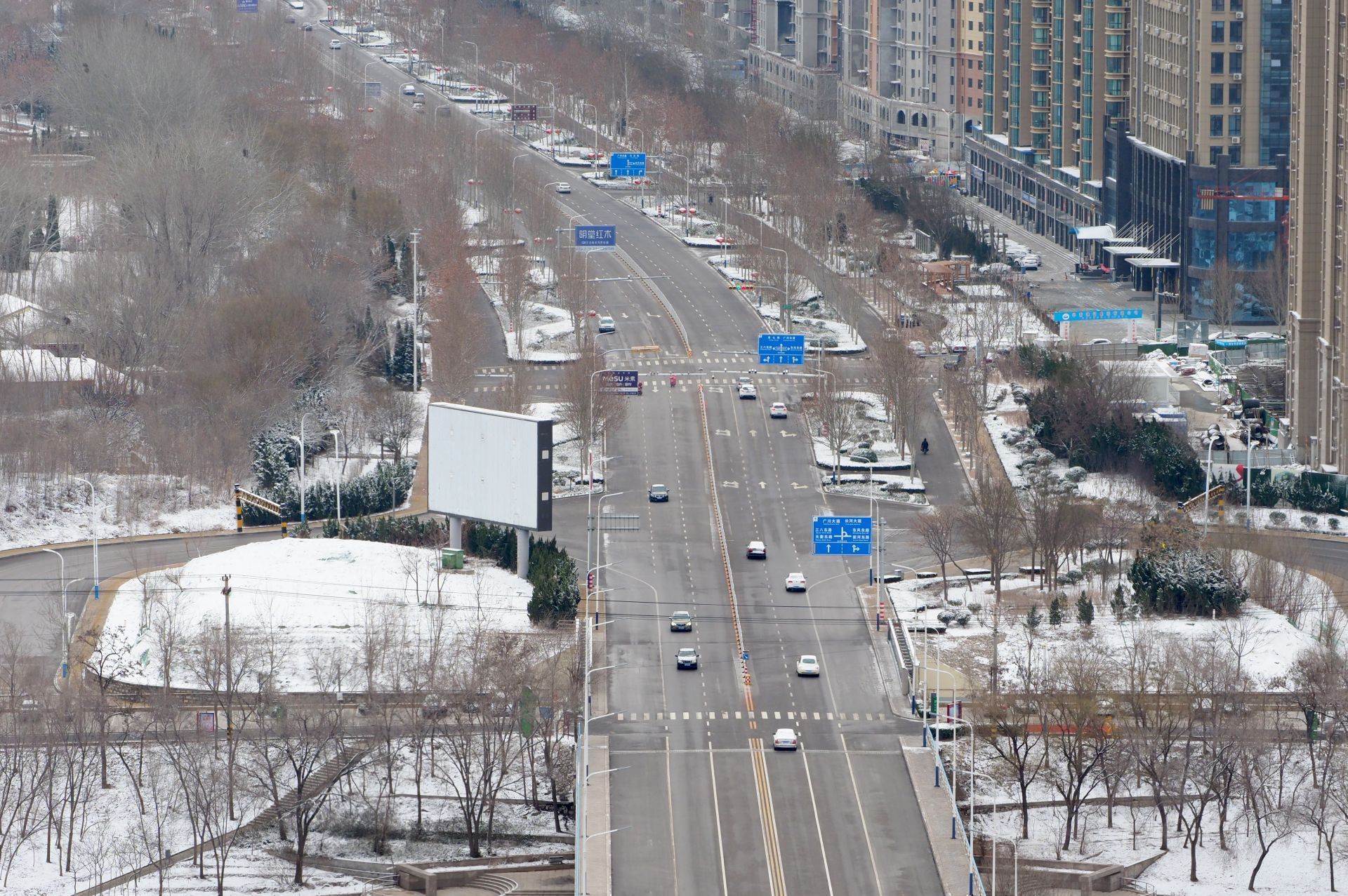  力量■战“疫”之城！力量之城！瑞雪里，大美德州