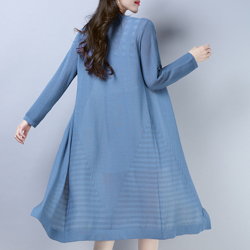 入秋渐凉，少穿裙!9月新出的“开衫”，推荐35~55女人穿